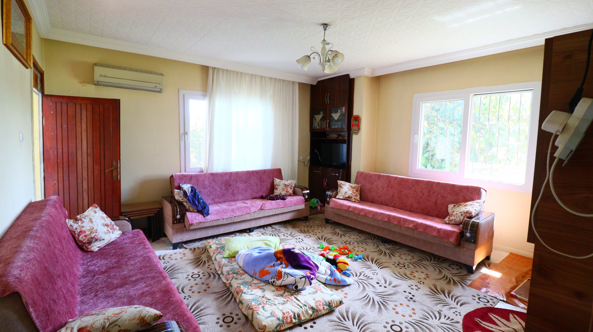 500 m2 House For Sale In Mersin Erdemli Karyagdi Area
