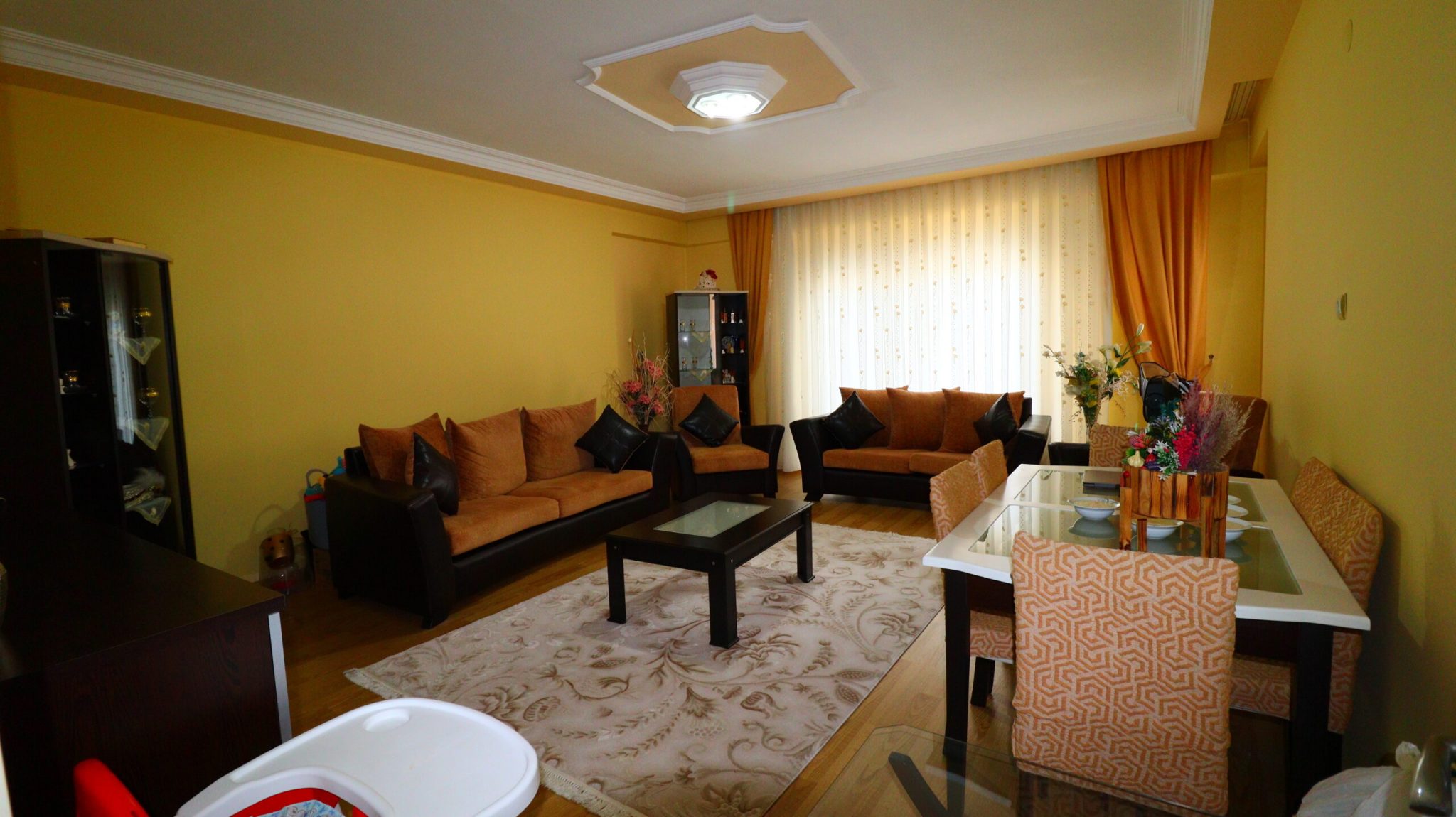 Mersin Erdemli Merkez 1.ci Plaj Yolu 3+1 Eşyalı Satılık Fırsat Daire