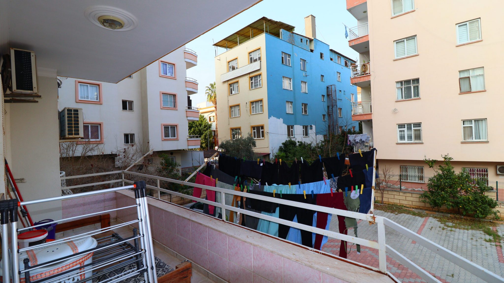 Mersin Erdemli Merkez 1.ci Plaj Yolu 3+1 Eşyalı Satılık Fırsat Daire