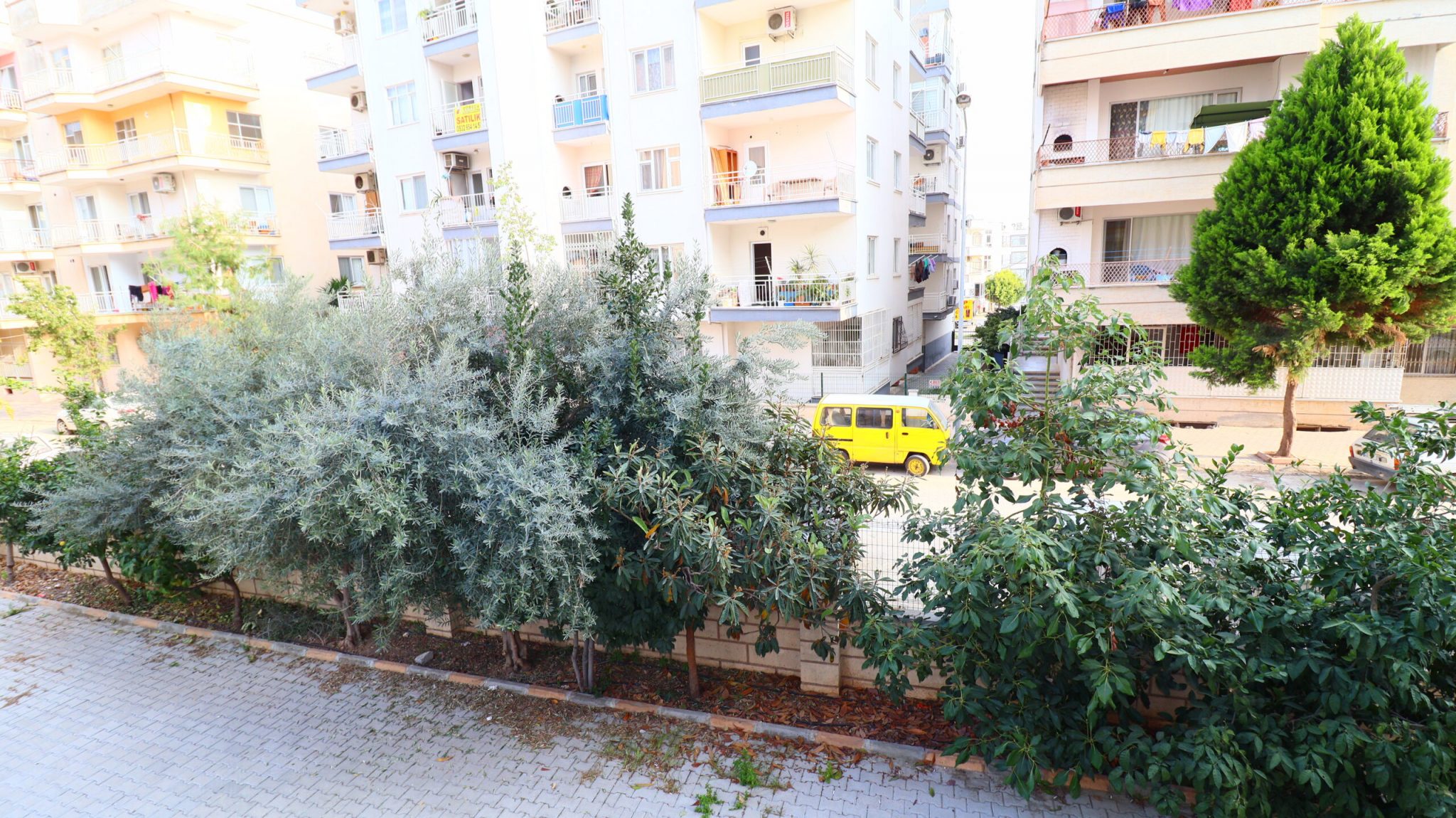 Mersin Erdemli Merkez 1.ci Plaj Yolu 3+1 Eşyalı Satılık Fırsat Daire