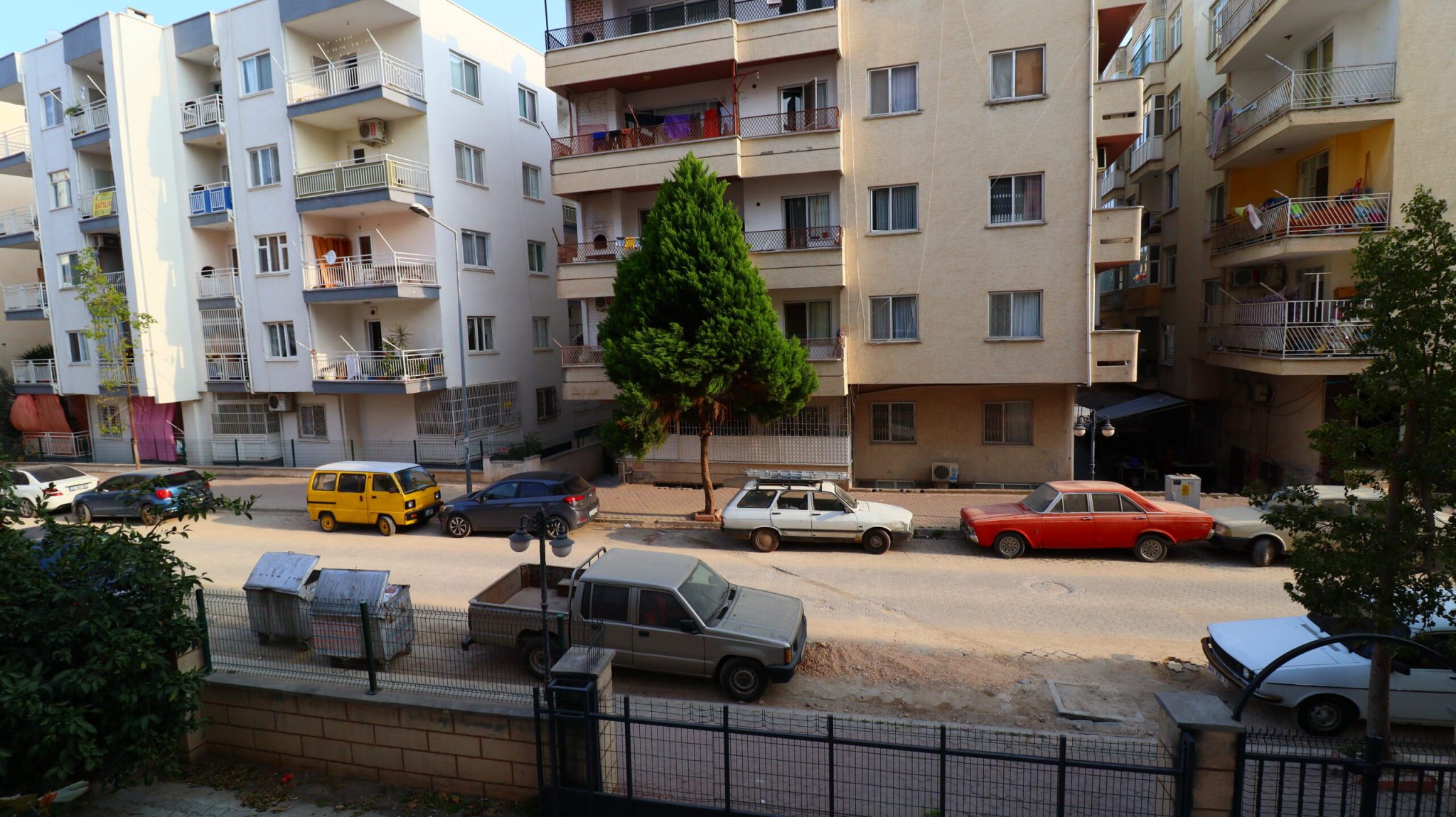 Mersin Erdemli Merkez 1.ci Plaj Yolu 3+1 Eşyalı Satılık Fırsat Daire