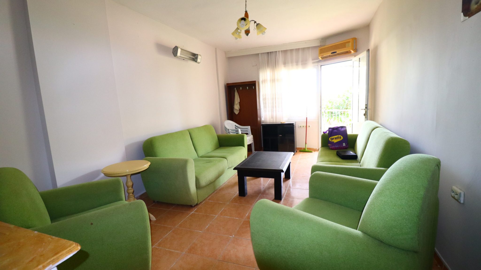 Mersin Erdemli Kocahasanlı Denize Sıfır Kiralık 1+1 Daire