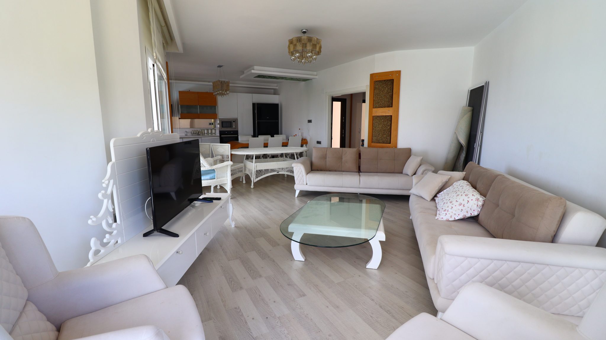 Mersin Erdemli Ayaş Diva Holiday Neue Blocks Möblierte 2+1 Wohnung zum Verkauf