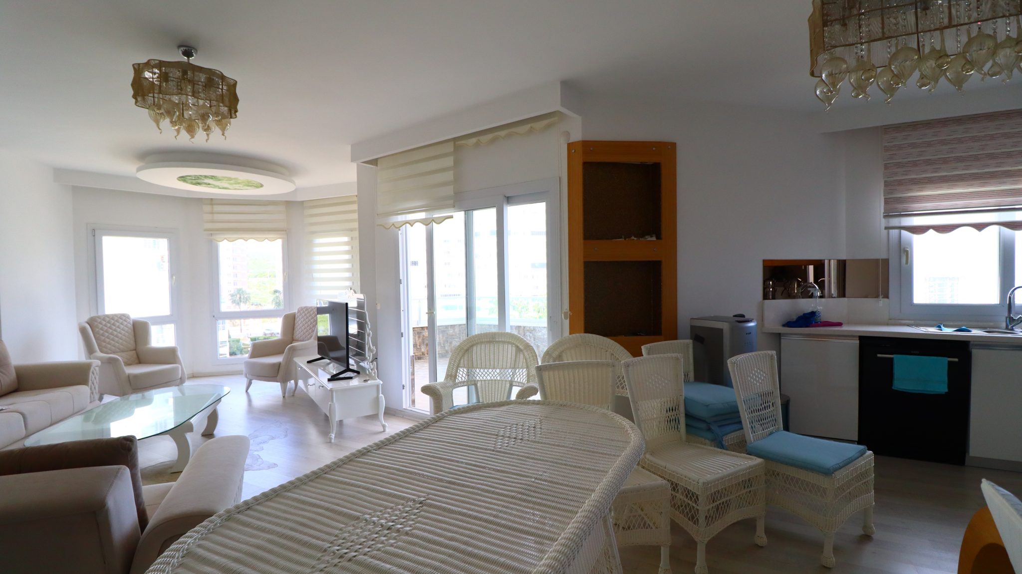 Mersin Erdemli Ayaş Diva Holiday Neue Blocks Möblierte 2+1 Wohnung zum Verkauf