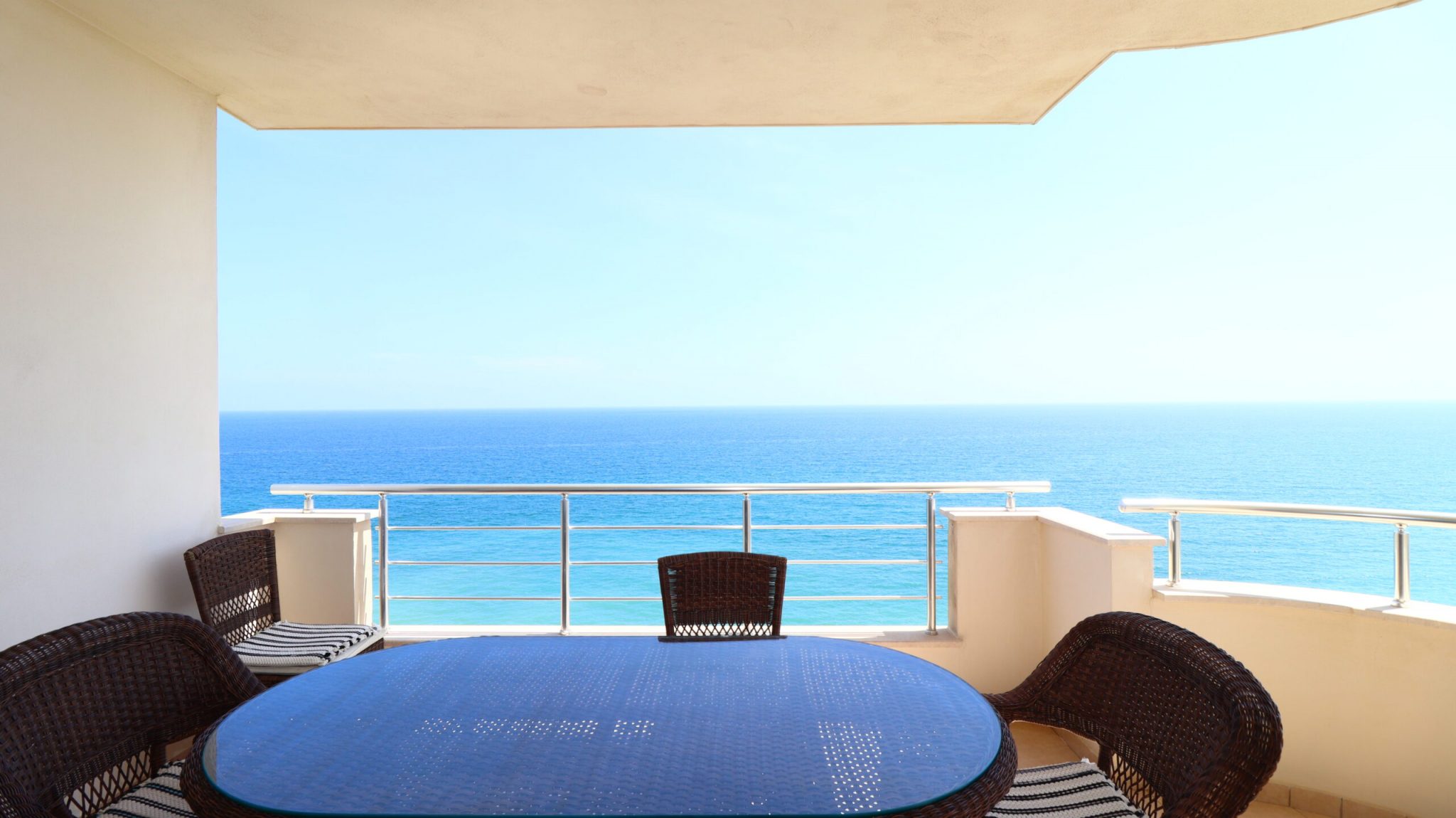 Mersin Erdemli Alatapark Satılık 4+1 Denize Sıfır Kafa Daire