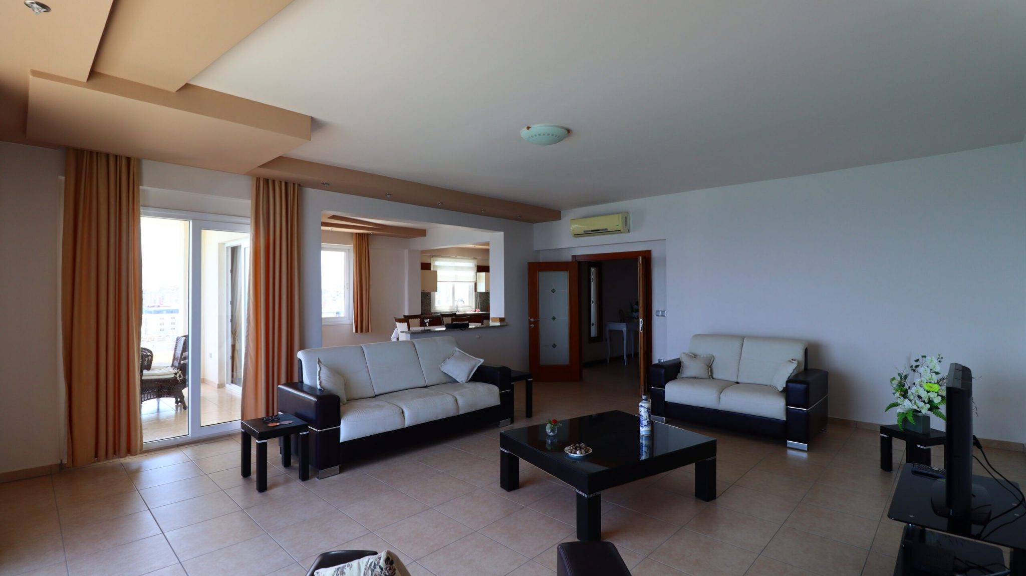 Mersin Erdemli Alatapark Satılık 4+1 Denize Sıfır Kafa Daire
