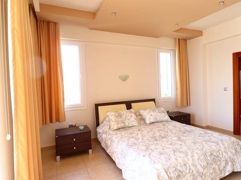 Mersin Erdemli Alatapark Satılık 4+1 Denize Sıfır Kafa Daire
