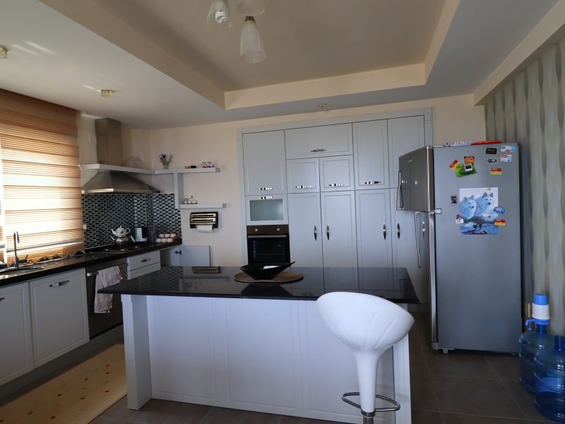 Mersin Erdemli Alata Oba Plaza Satılık 5+1 Dublex Daire