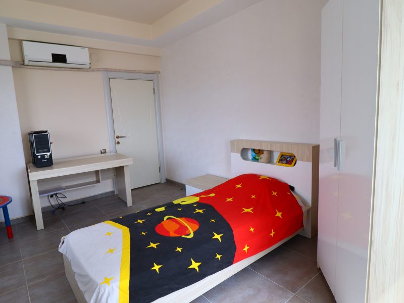 Mersin Erdemli Alata Oba Plaza Satılık 5+1 Dublex Daire