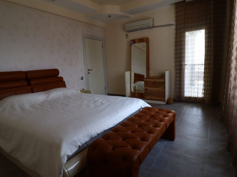 Mersin Erdemli Alata Oba Plaza Satılık 5+1 Dublex Daire