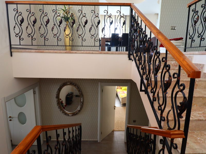 Mersin Erdemli Alata Oba Plaza Satılık 5+1 Dublex Daire