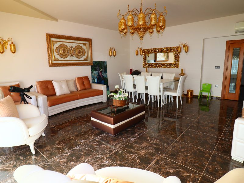 Mersin Erdemli Alatapark Sitesi Ön Bloklar Satılık 4+1 Lüks Daire