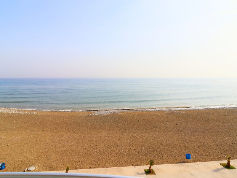 Mersin Erdemli Alatapark Sitesi Ön Bloklar Satılık 4+1 Lüks Daire