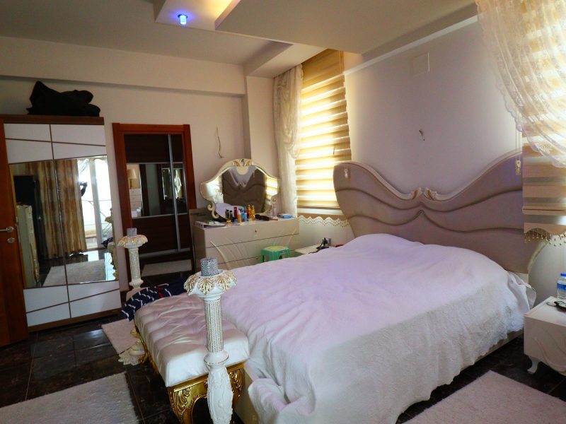 Mersin Erdemli Alatapark Sitesi Ön Bloklar Satılık 4+1 Lüks Daire