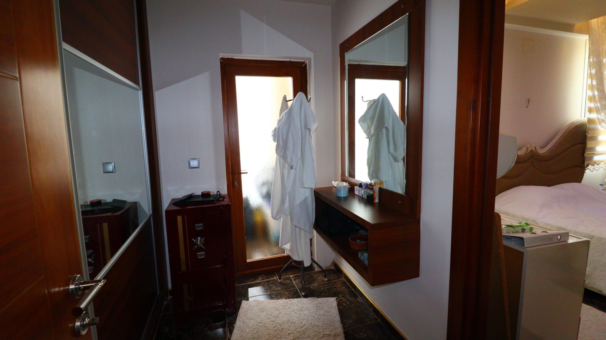 Mersin Erdemli Alatapark Sitesi Ön Bloklar Satılık 4+1 Lüks Daire
