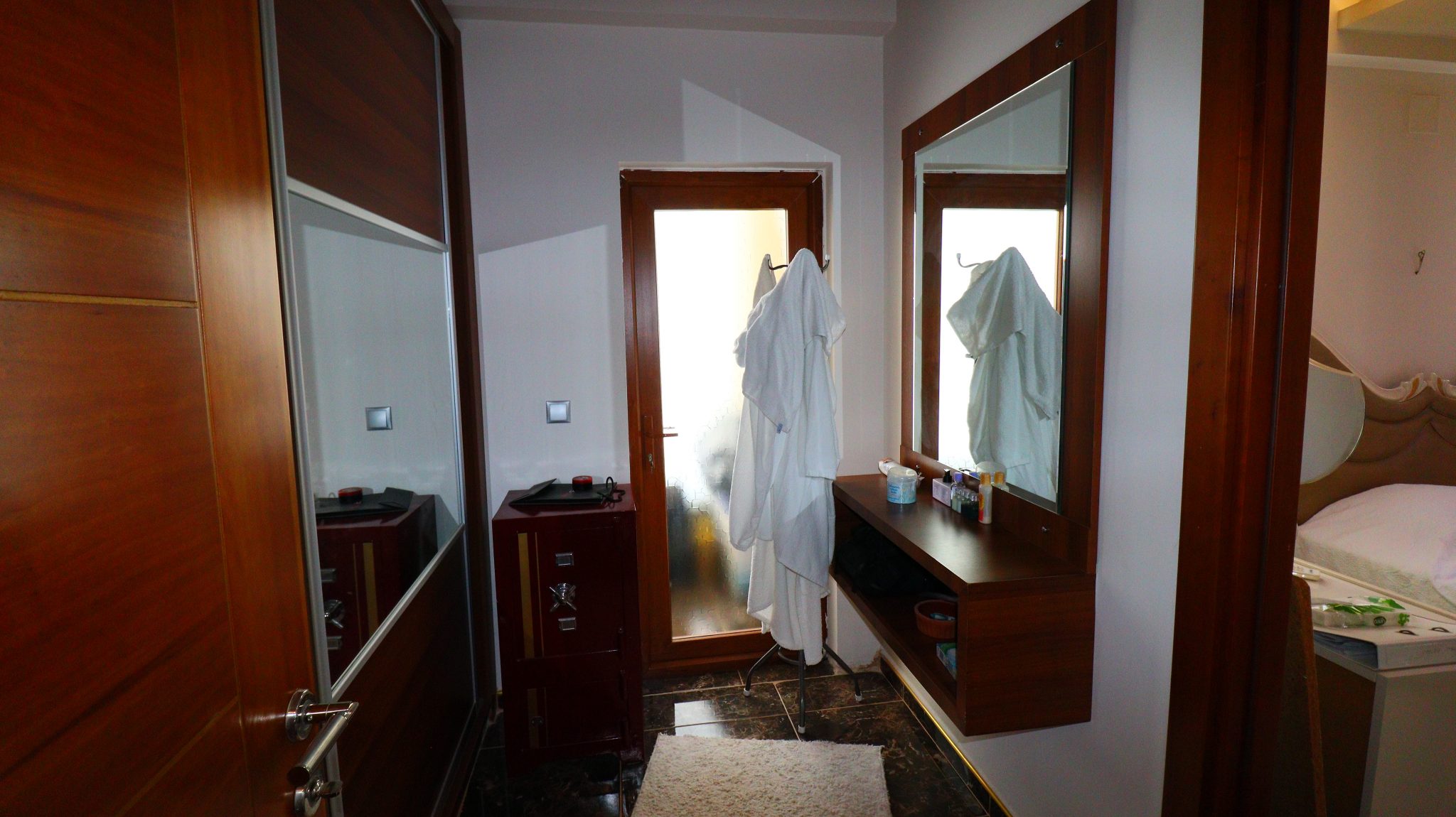 Mersin Erdemli Alatapark Site Front Blocks 4+1 Luxuswohnung zum Verkauf