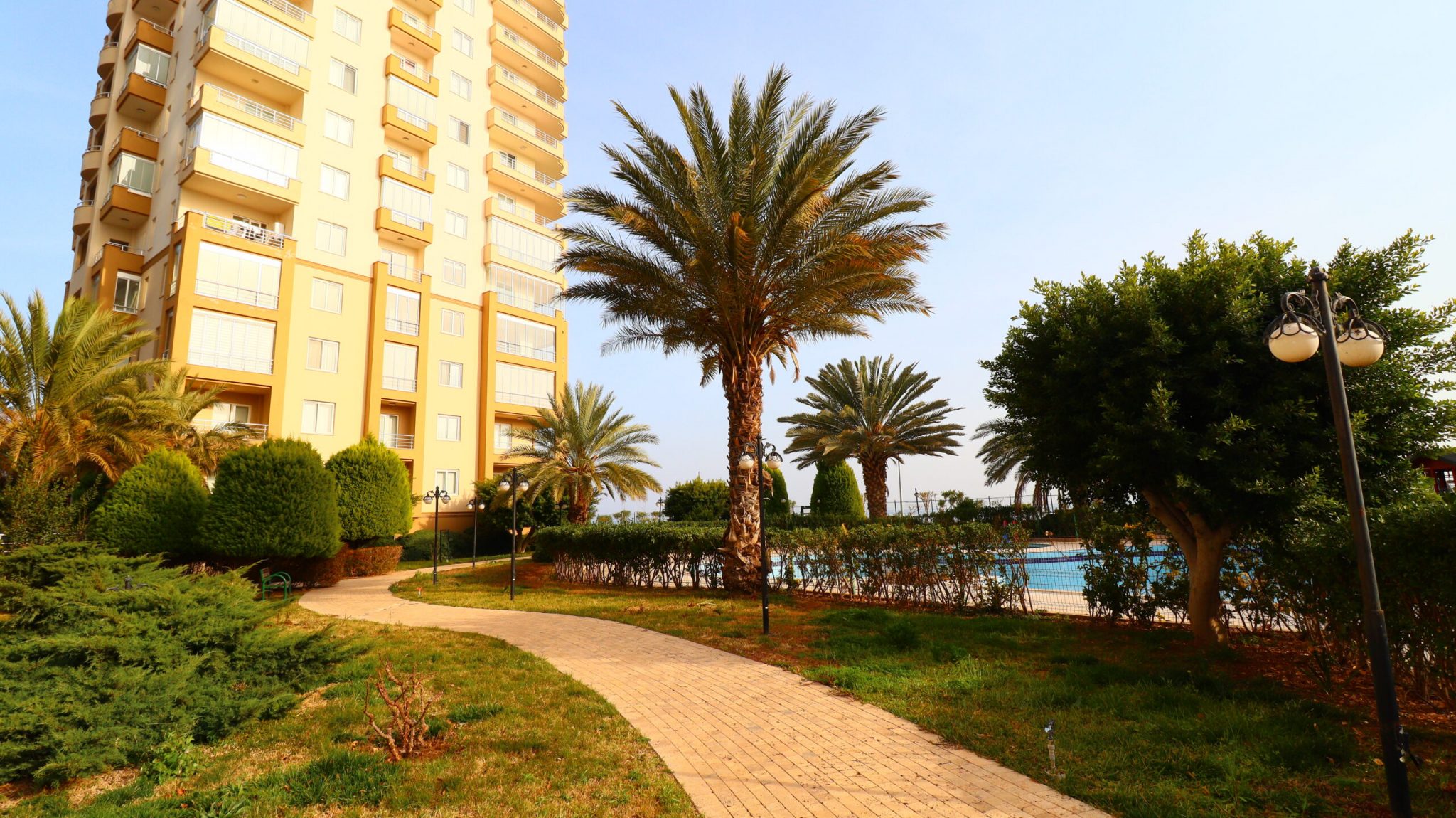 Mersin Erdemli Alatapark Sitesi Ön Bloklar Satılık 4+1 Lüks Daire