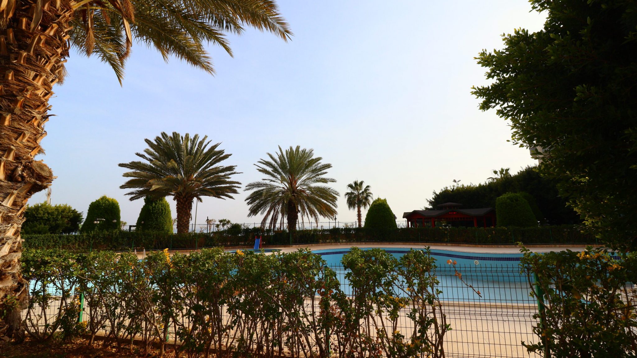 Mersin Erdemli Alatapark Sitesi Ön Bloklar Satılık 4+1 Lüks Daire