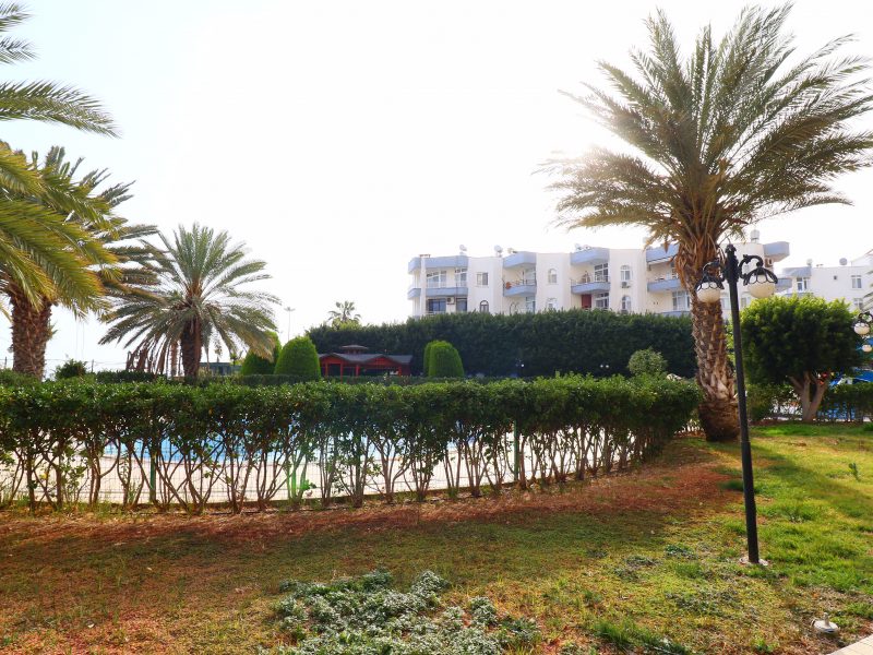 Mersin Erdemli Alatapark Sitesi Ön Bloklar Satılık 4+1 Lüks Daire