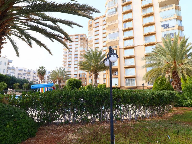 Mersin Erdemli Alatapark Sitesi Ön Bloklar Satılık 4+1 Lüks Daire