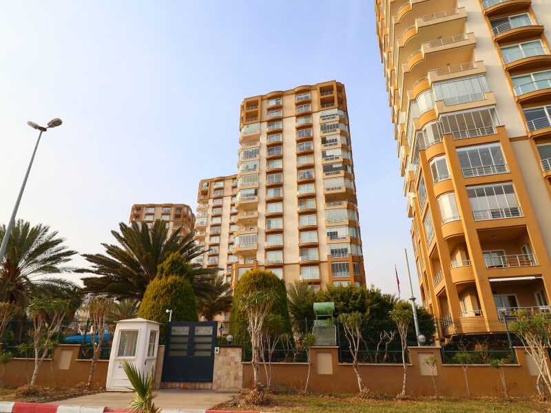 Mersin Erdemli Alatapark Sitesi Ön Bloklar Satılık 4+1 Lüks Daire