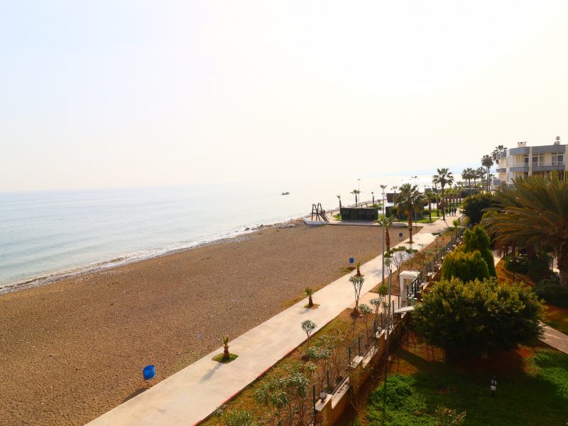 Mersin Erdemli Alatapark Sitesi Ön Bloklar Satılık 4+1 Lüks Daire