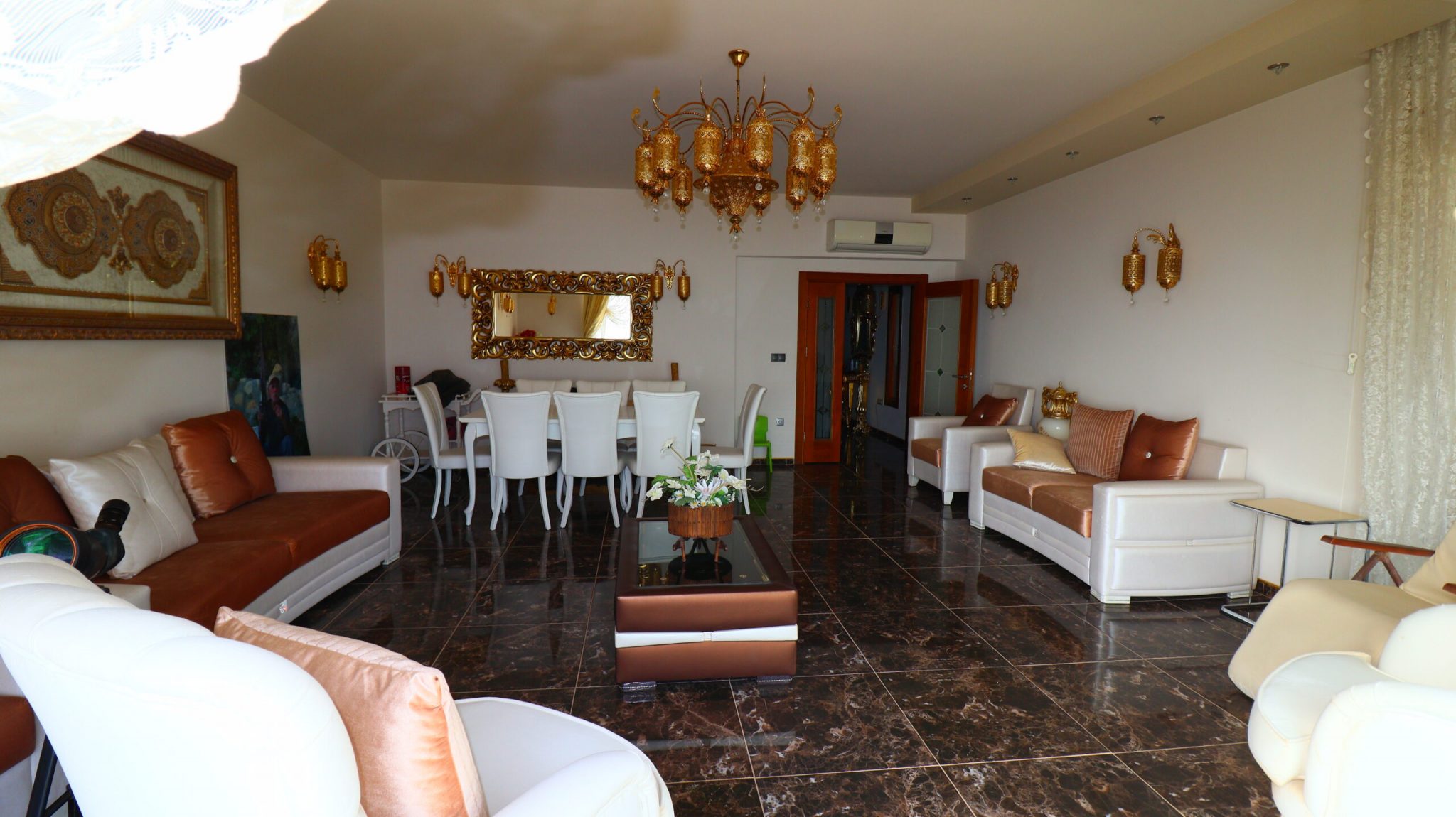 Mersin Erdemli Alatapark Sitesi Ön Bloklar Satılık 4+1 Lüks Daire