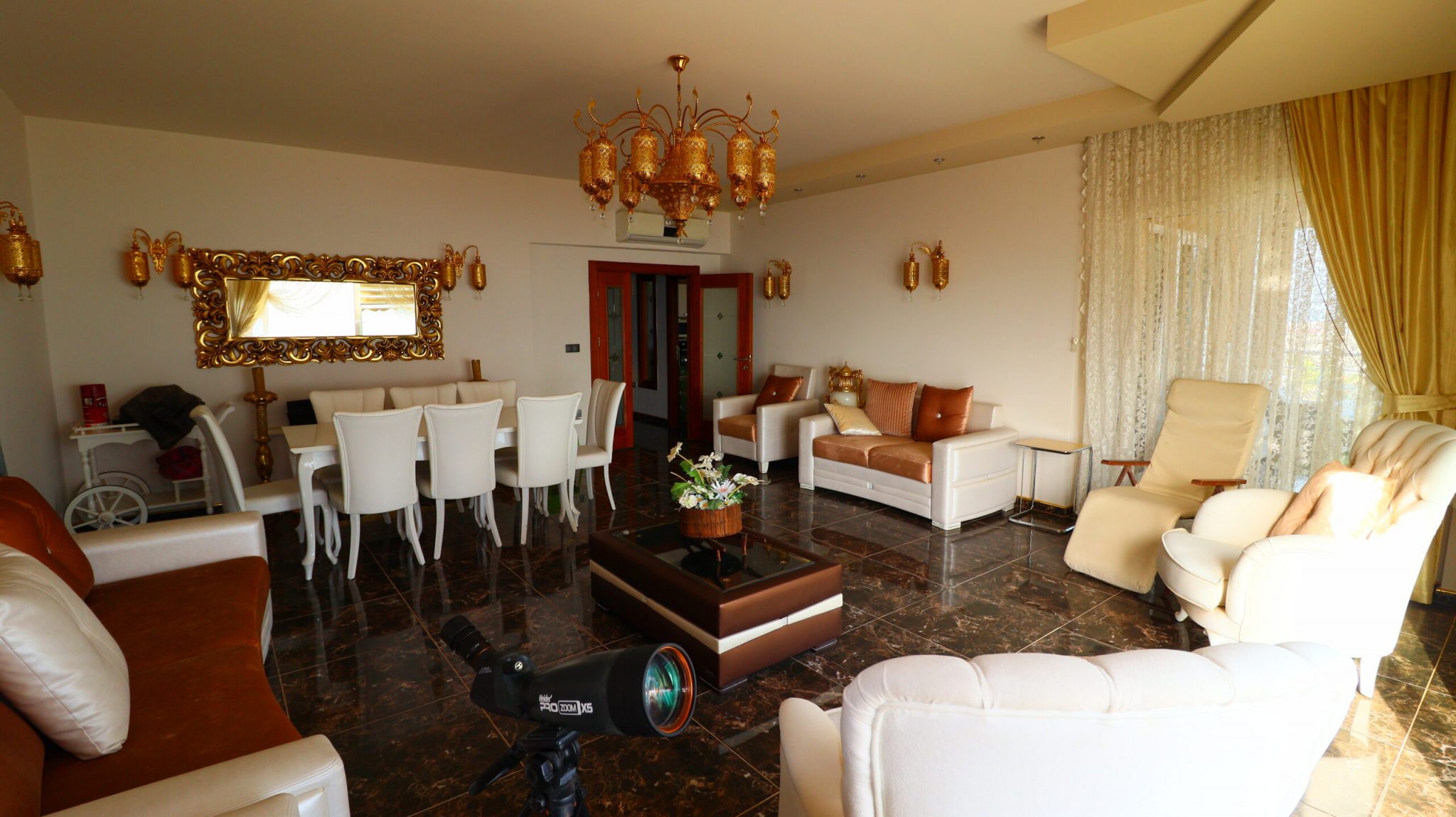 Mersin Erdemli Alatapark Sitesi Ön Bloklar Satılık 4+1 Lüks Daire