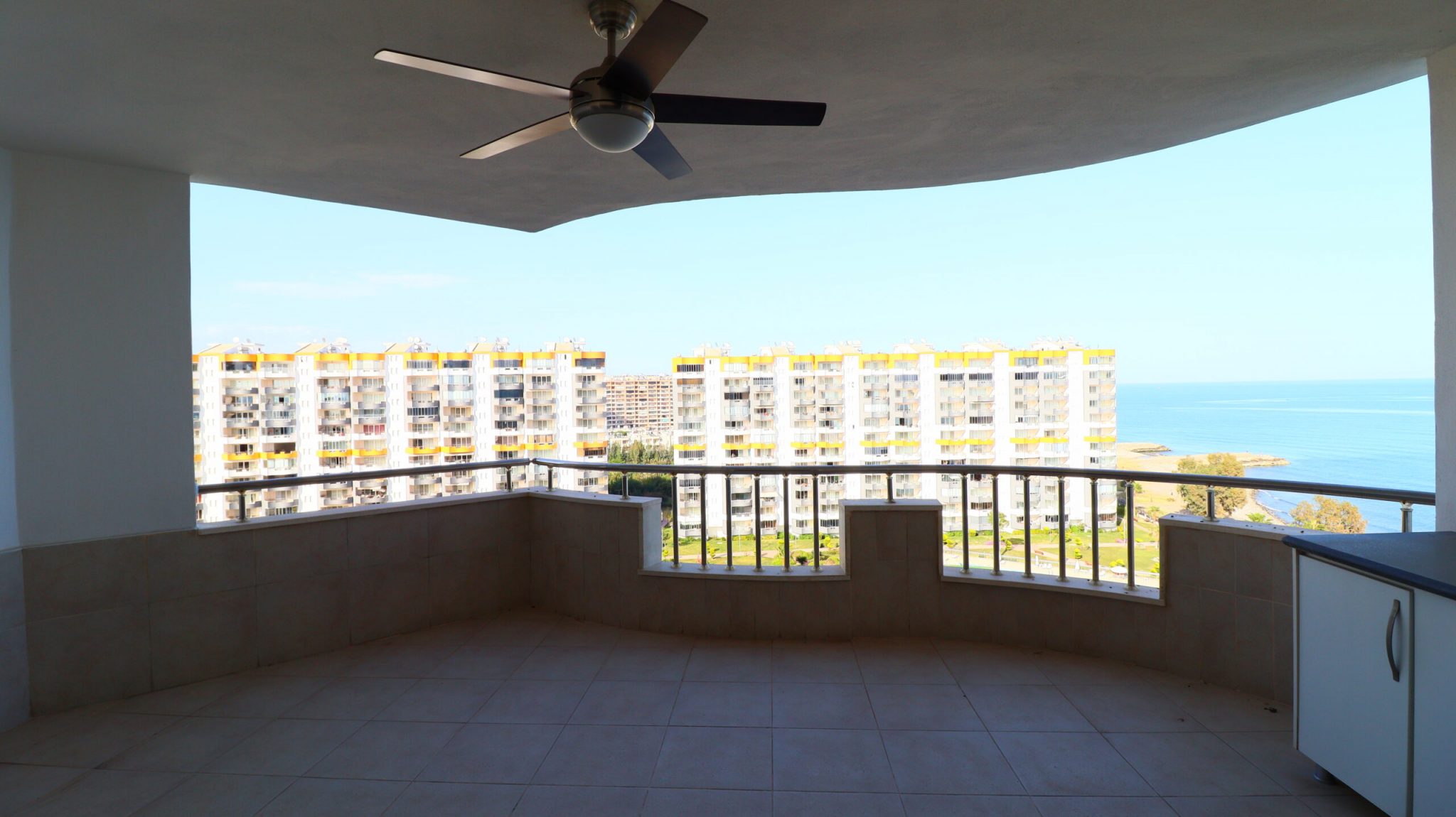 Mersin Erdemli Kargıpınarı Queenaba Sitesi Satılık 3+1 E Blok Daire