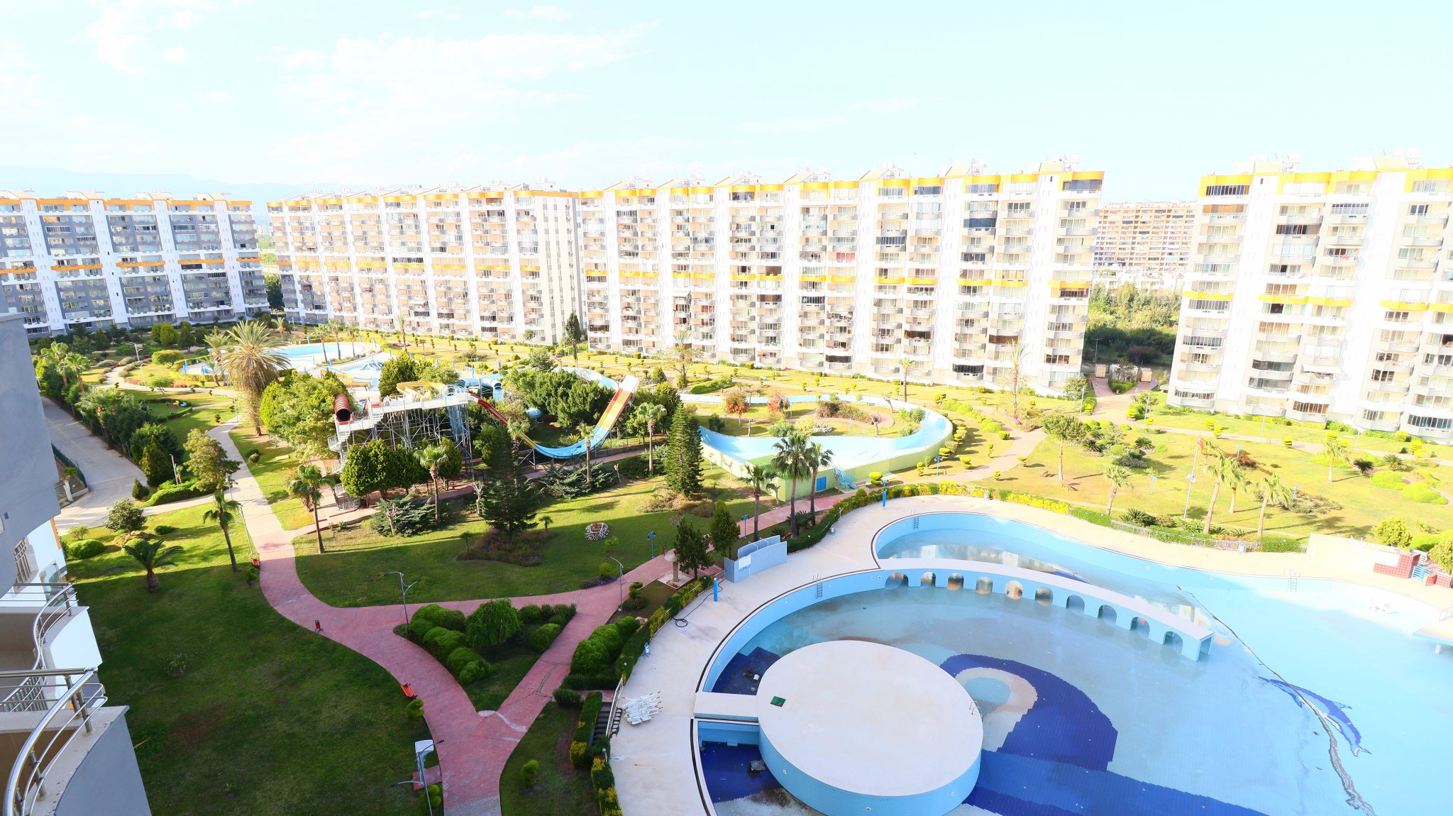 Mersin Erdemli Kargipınarı Queenaba Complex 3+1 E Block Wohnung zu verkaufen