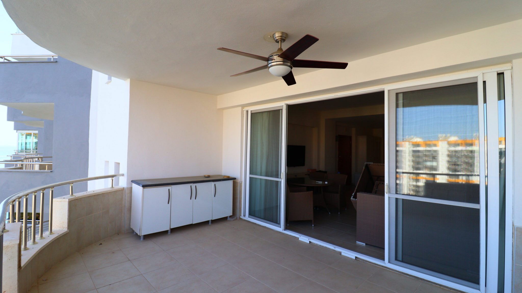 Mersin Erdemli Kargıpınarı Queenaba Sitesi Satılık 3+1 E Blok Daire