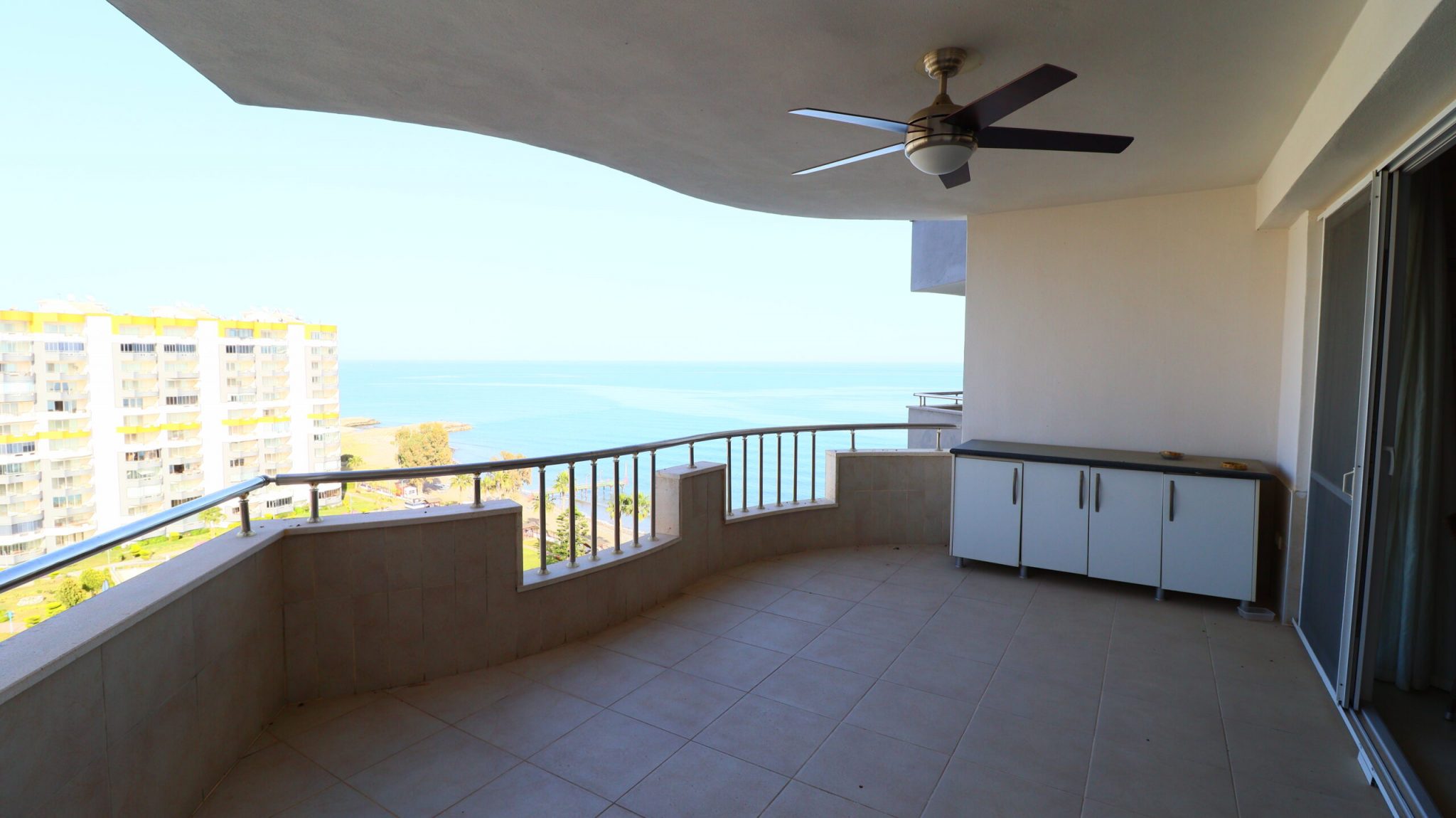 Mersin Erdemli Kargıpınarı Queenaba Sitesi Satılık 3+1 E Blok Daire