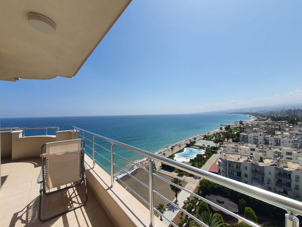 Mersin Erdemli Alatapark Satılık 4+1 Denize Sıfır Kafa Daire
