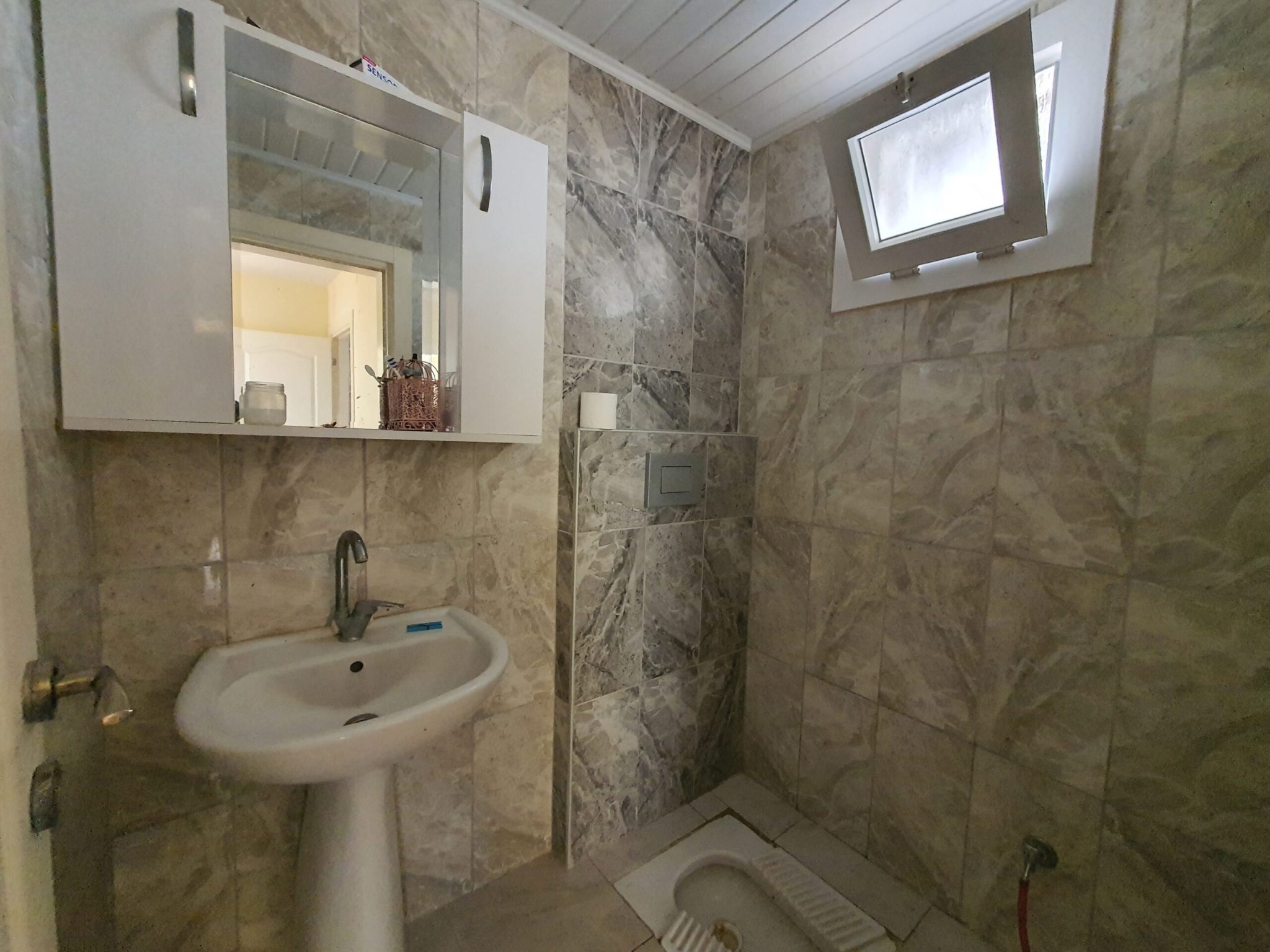 Mersin Erdemli Alata Mahallesi 2+1 Satılık Daire