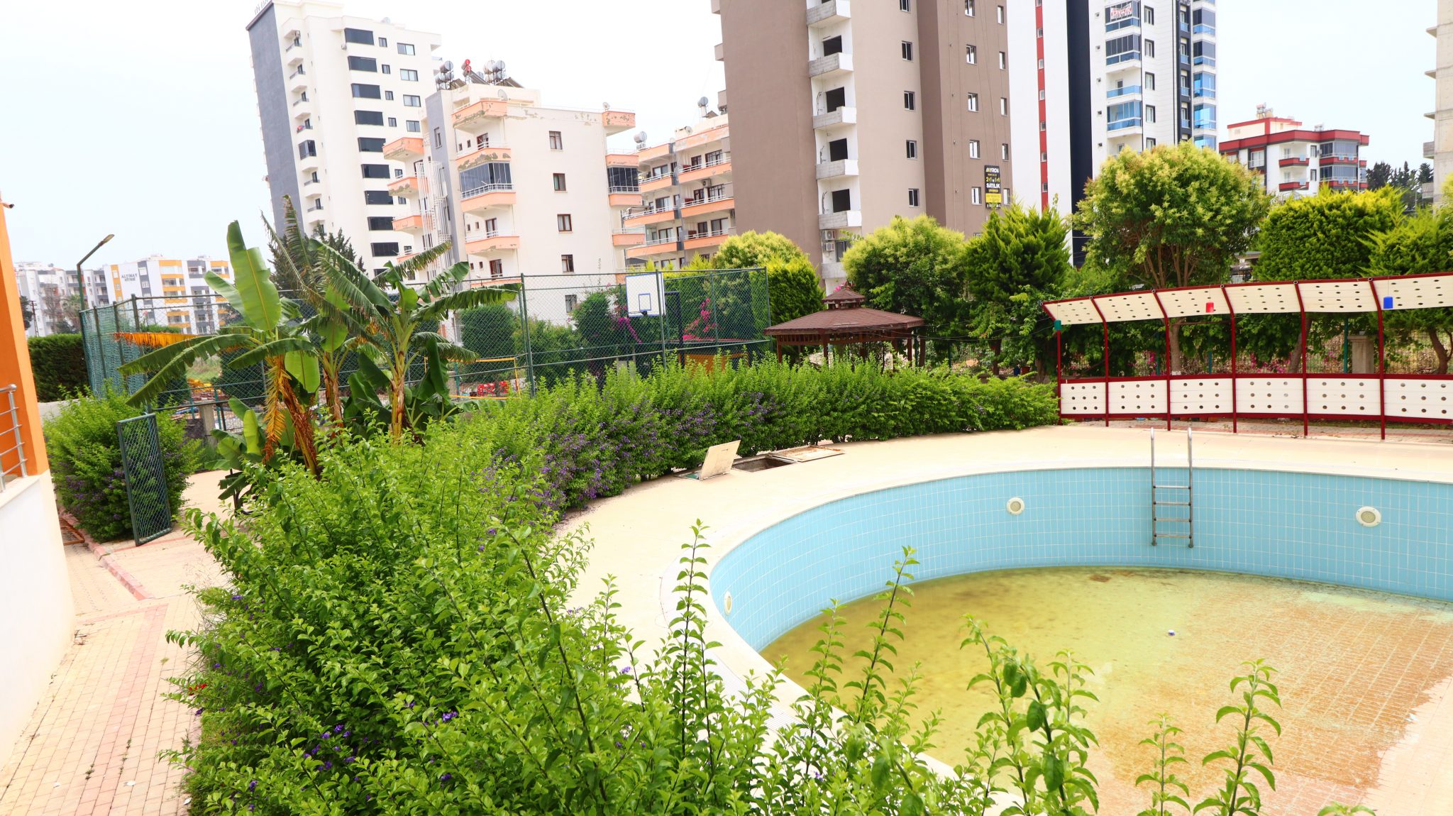 Mersin Erdemli Kargipinari Heaven Court 2+1 Wohnung zu verkaufen