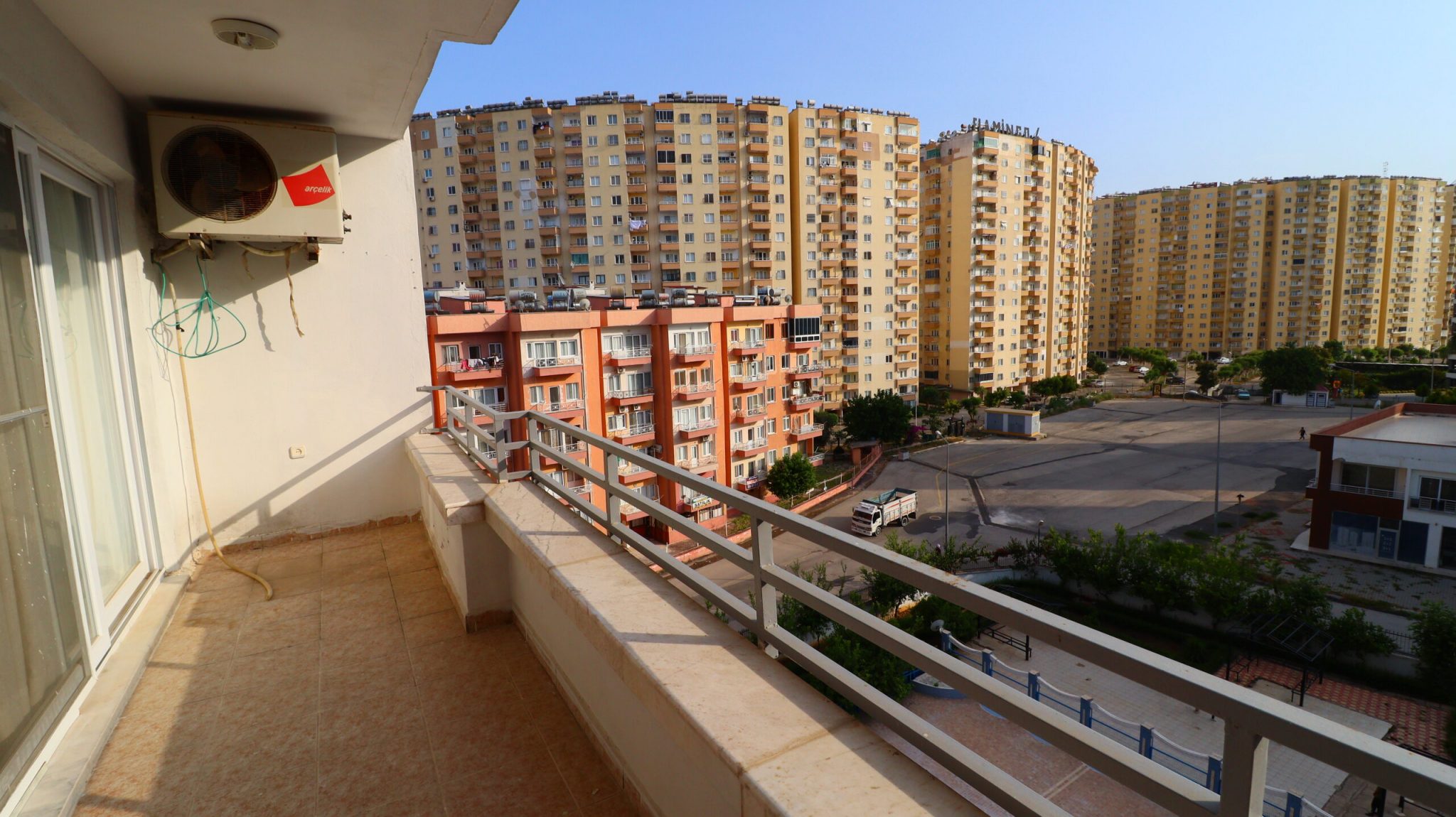 Mersin Erdemli Tömük Akın Sitesi Eşyalı Satılık 2+1 Deniz Manzaralı Daire
