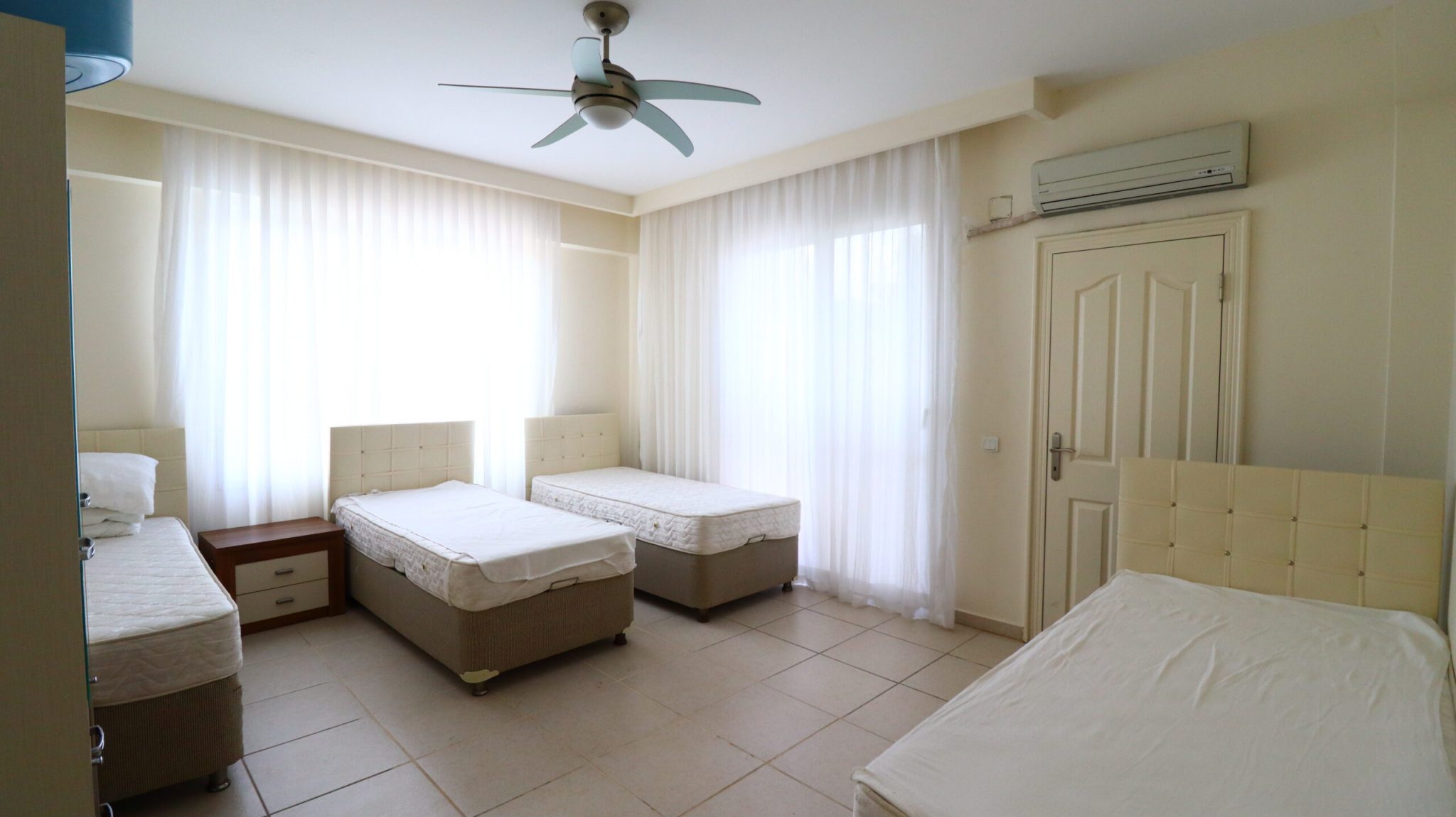 Erdemli Kargıpınarı Queenaba Sitesi Satılık Köşe Daire