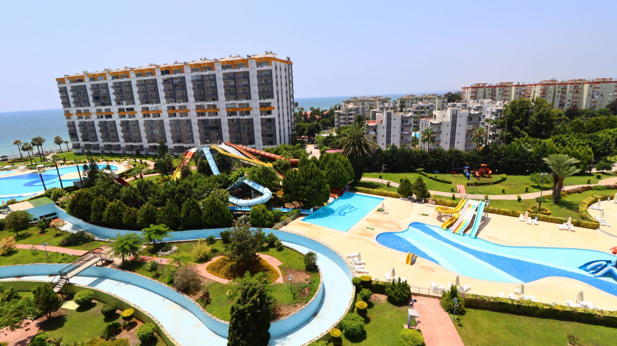 Mersin Kargıpınarı Denize Sıfır Queenaba Sitesi Satılık Köşe Daire