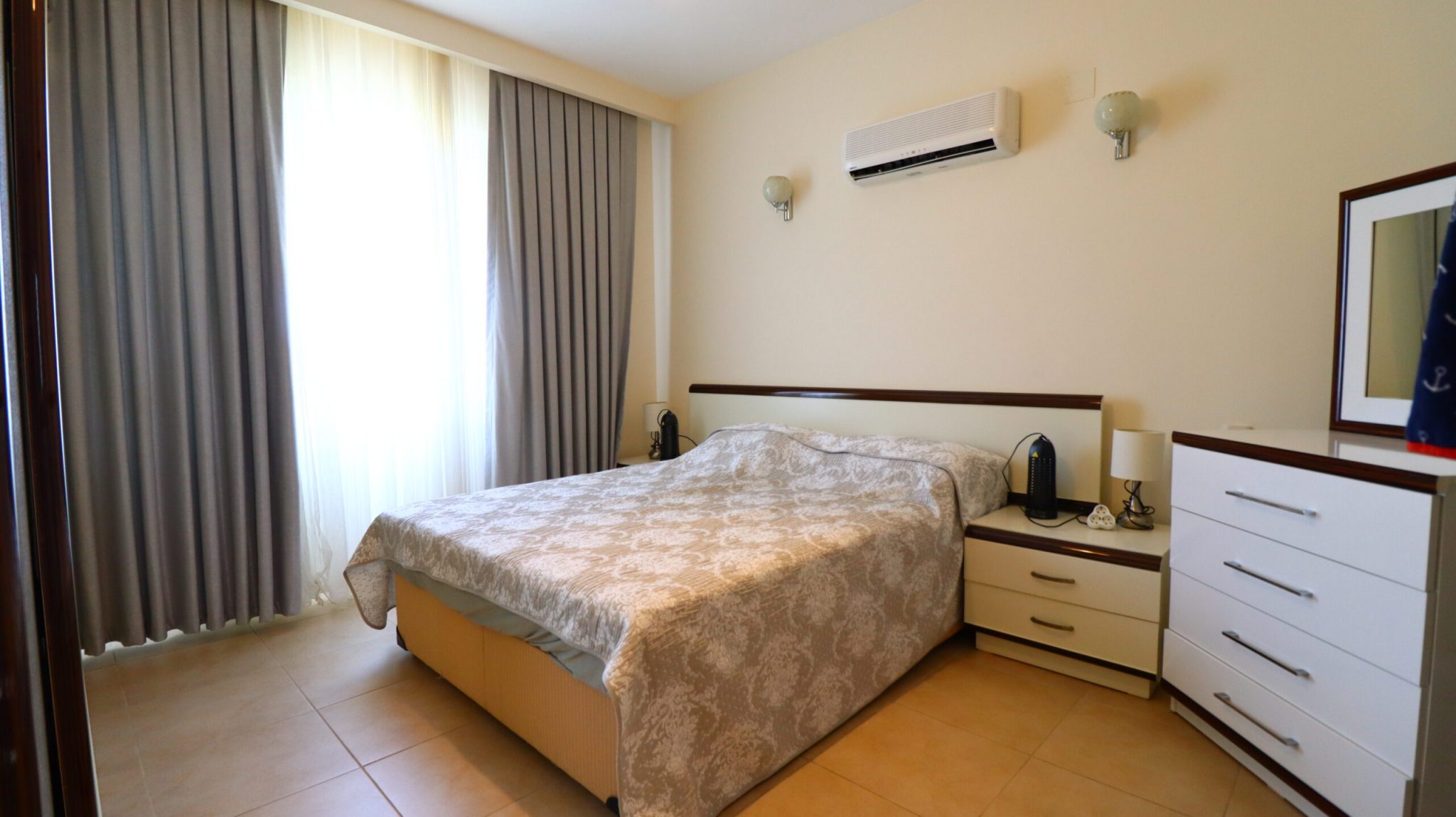 Mersin Kargıpınarı Denize Sıfır Queenaba Sitesi Satılık Köşe Daire