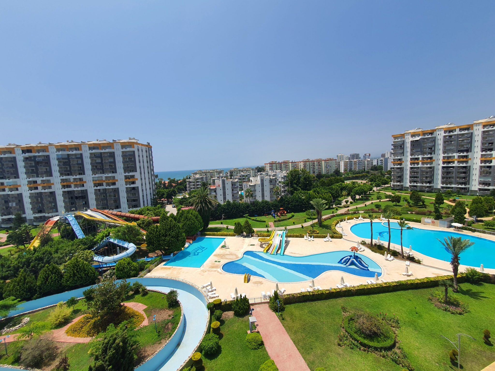 Mersin Kargıpınarı Denize Sıfır Queenaba Sitesi Satılık Köşe Daire