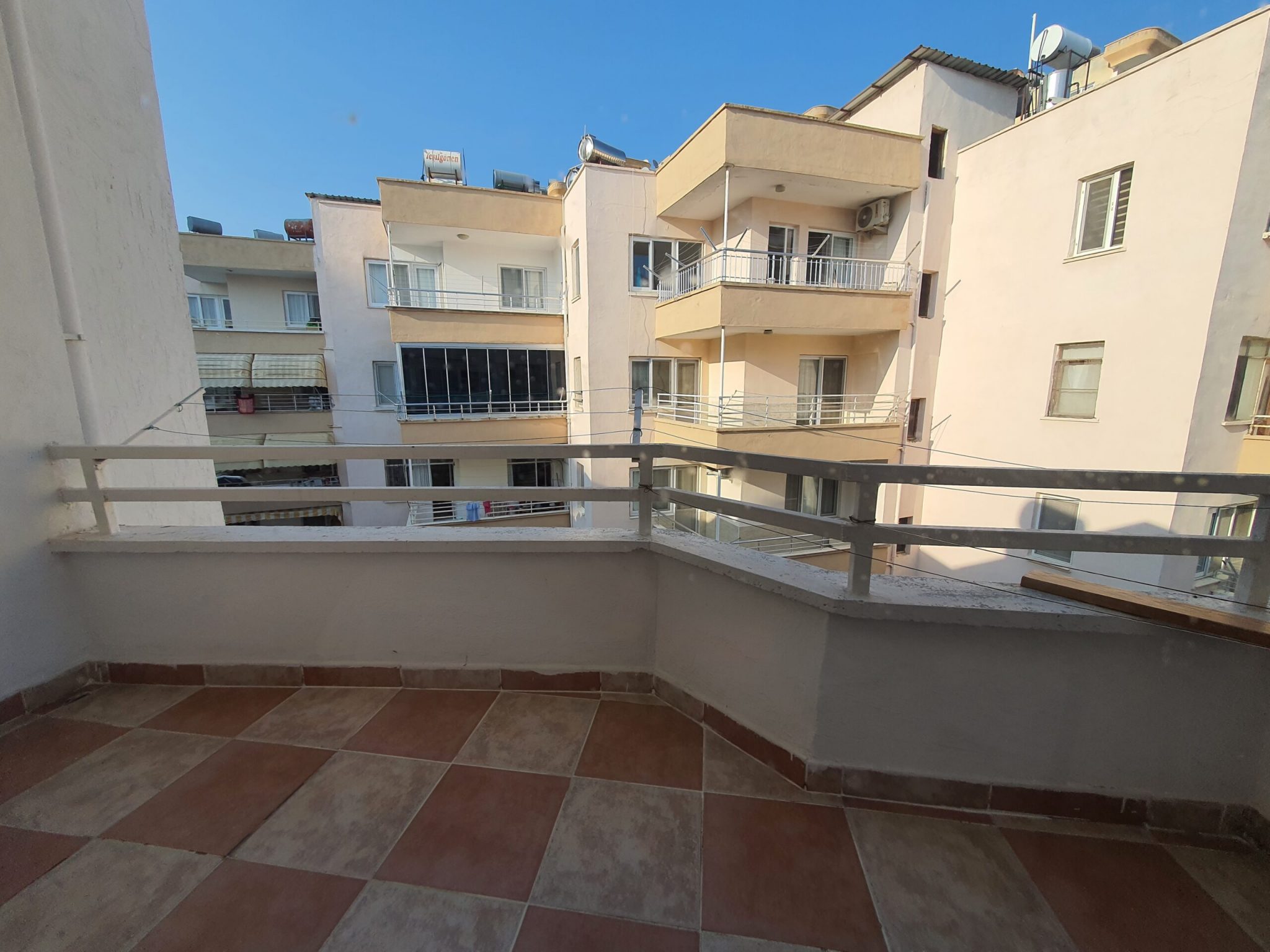 Mersin Erdemli Akdeniz Tatil Sitesi Denize Sıfır Satılık Daire