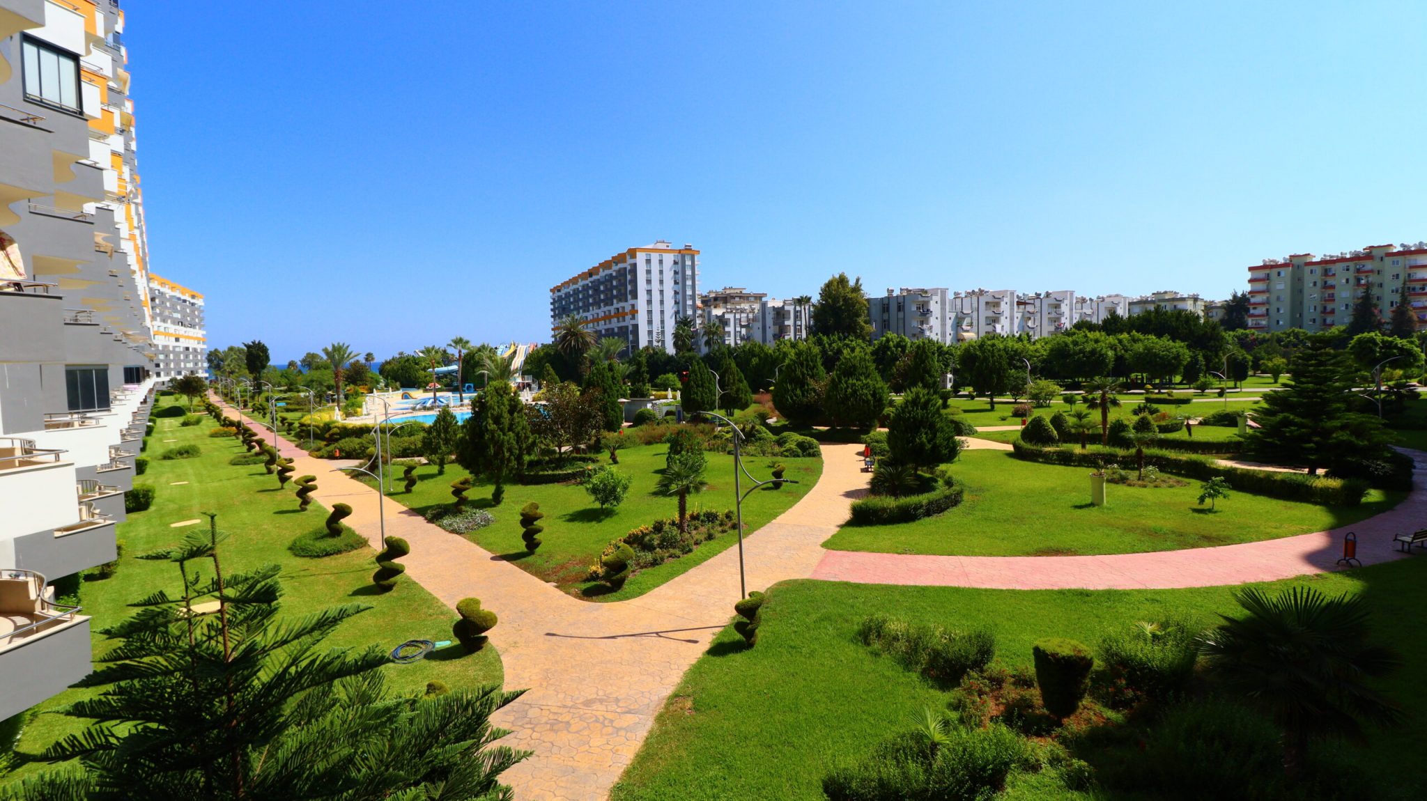 Mersin Erdemli Kargıpınarı Queenaba Sitesi 3+1 Eşyalı Satılık Köşe Daire