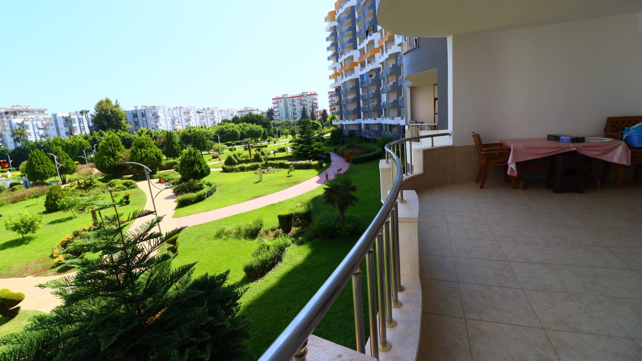 Mersin Erdemli Kargıpınarı Queenaba Sitesi 3+1 Eşyalı Satılık Köşe Daire