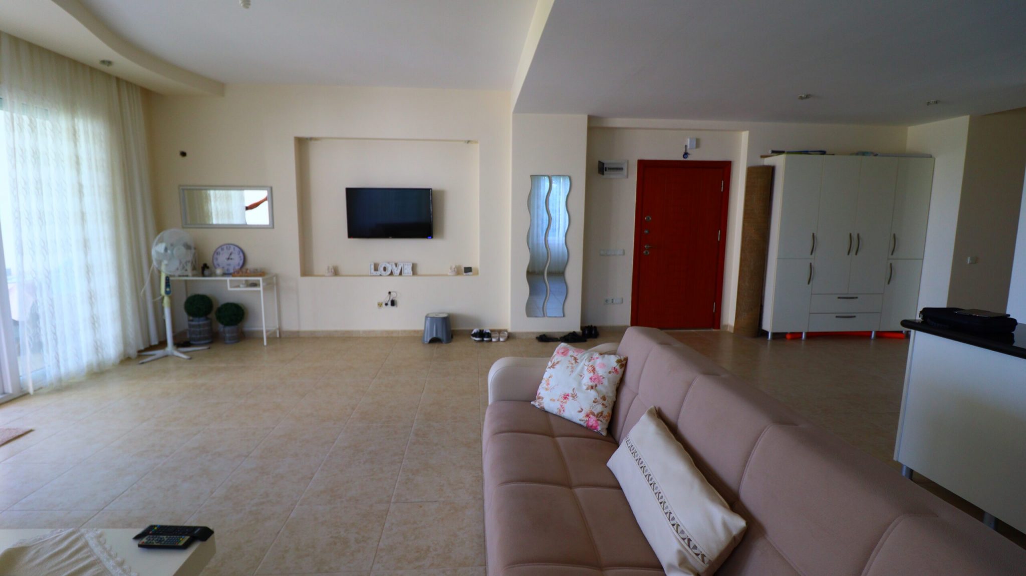 Mersin Erdemli Kargıpınarı Queenaba Sitesi 3+1 Eşyalı Satılık Köşe Daire