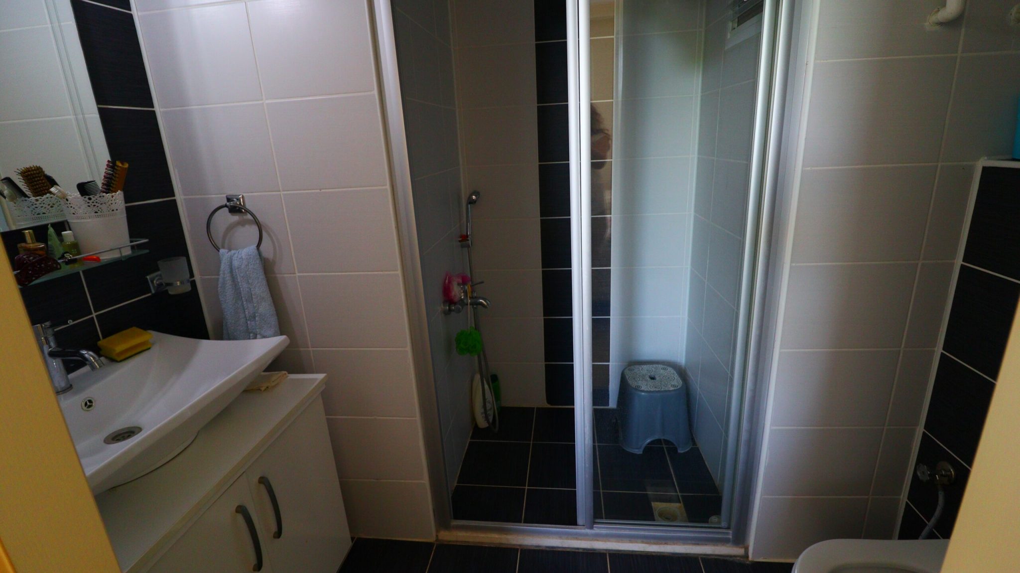Mersin Erdemli Kargıpınarı Queenaba Sitesi 3+1 Eşyalı Satılık Köşe Daire