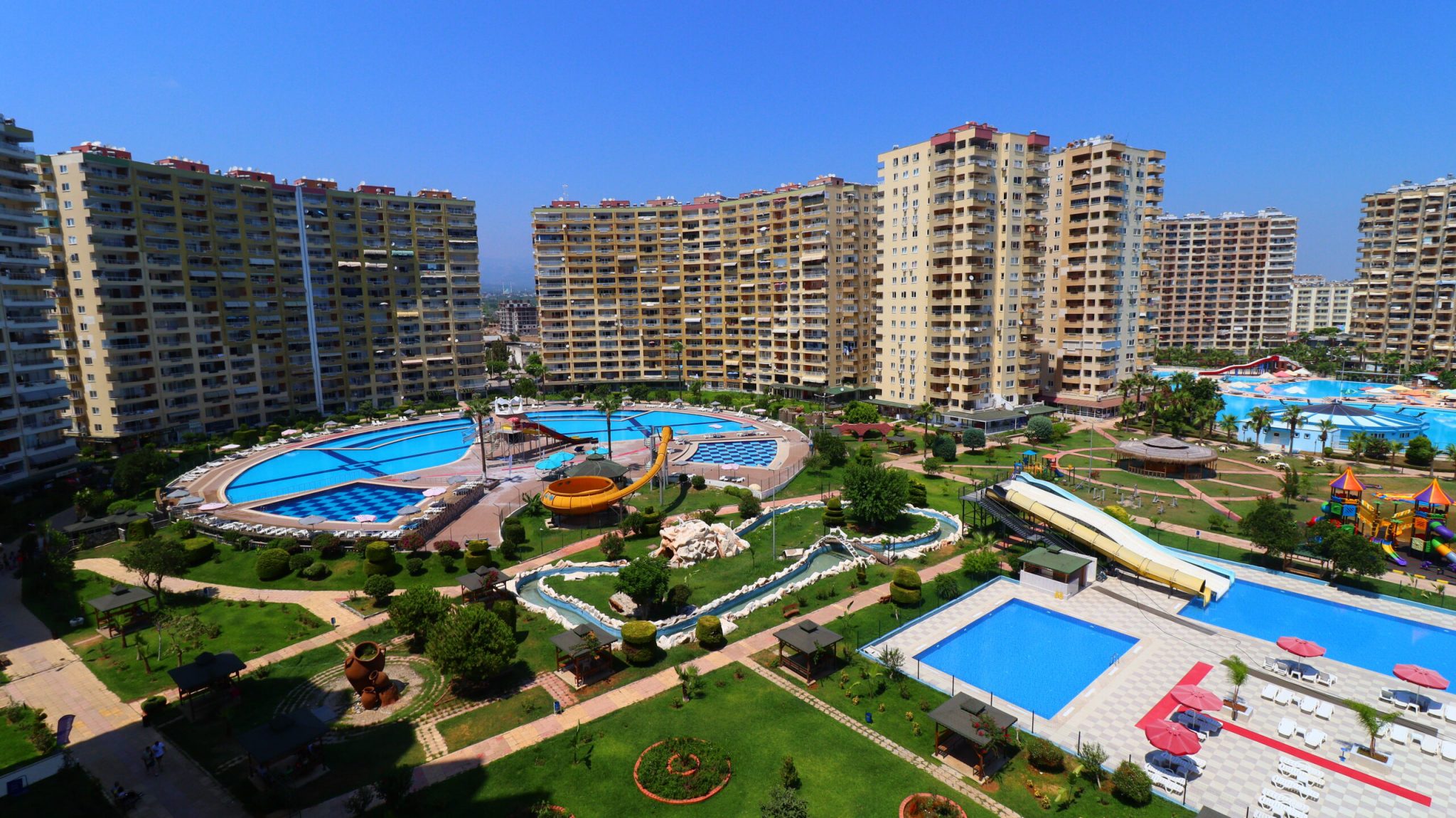 Mersin Erdemli Tömük Flamingo 8 Sitesi Ön Blok Satılık 2+1 Geniş Daire