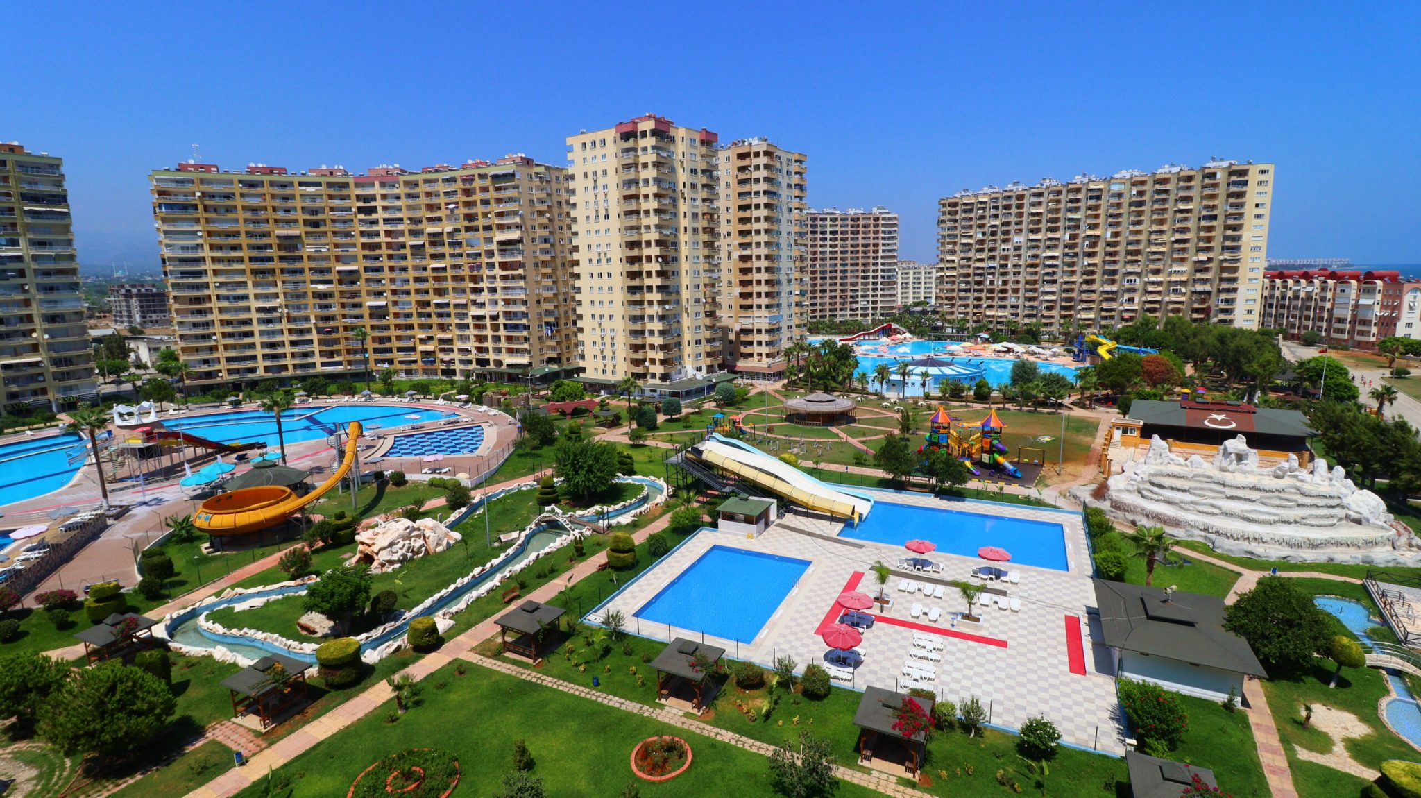 Mersin Erdemli Tömük Flamingo 8 Sitesi Ön Blok Satılık 2+1 Geniş Daire
