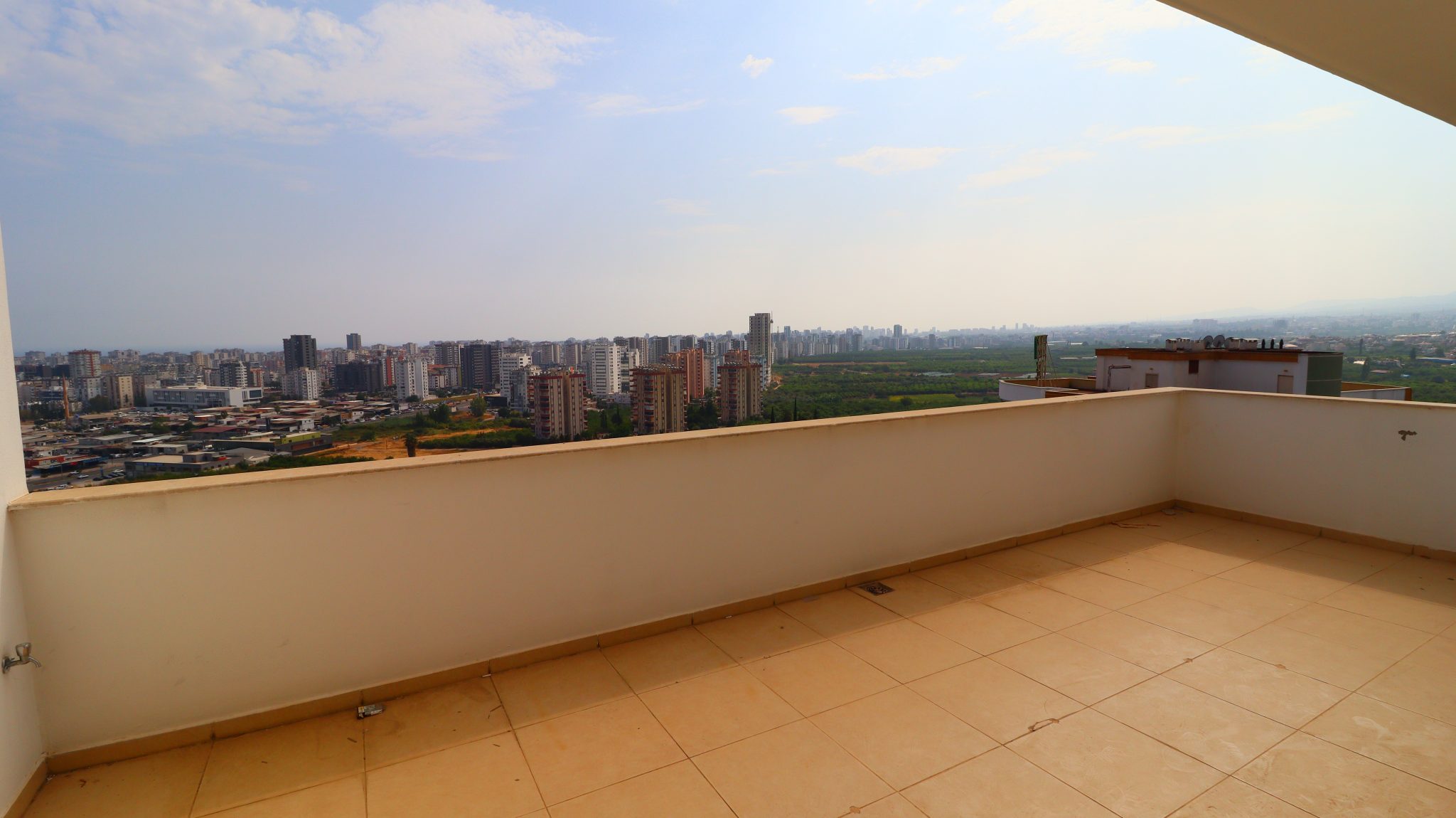 Mersin Erdemli Mezitli Dora Life Sitesi Satılık 2+1 Teras Katı Daire