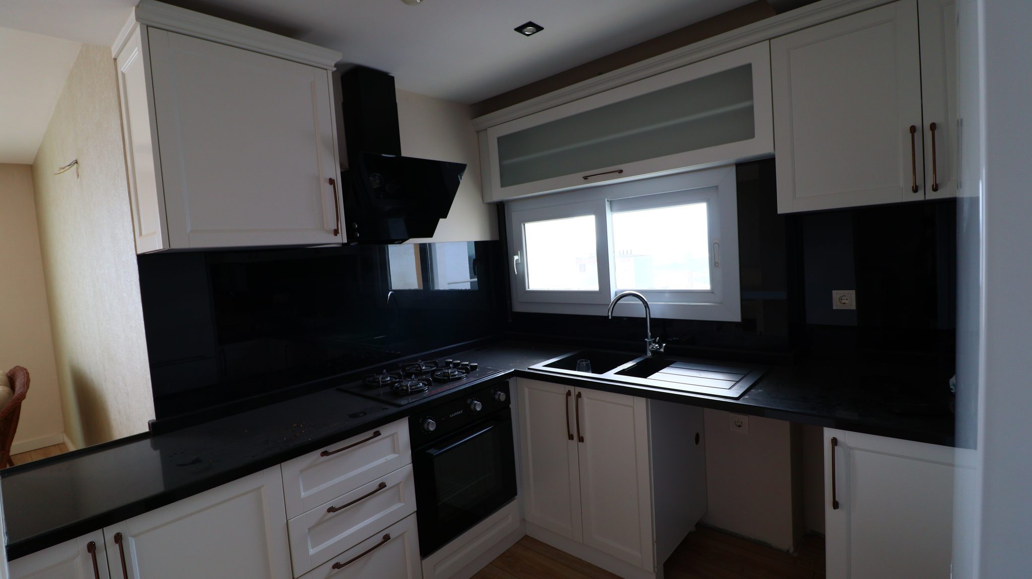 Mersin Erdemli Mezitli Dora Life Sitesi Satılık 2+1 Teras Katı Daire