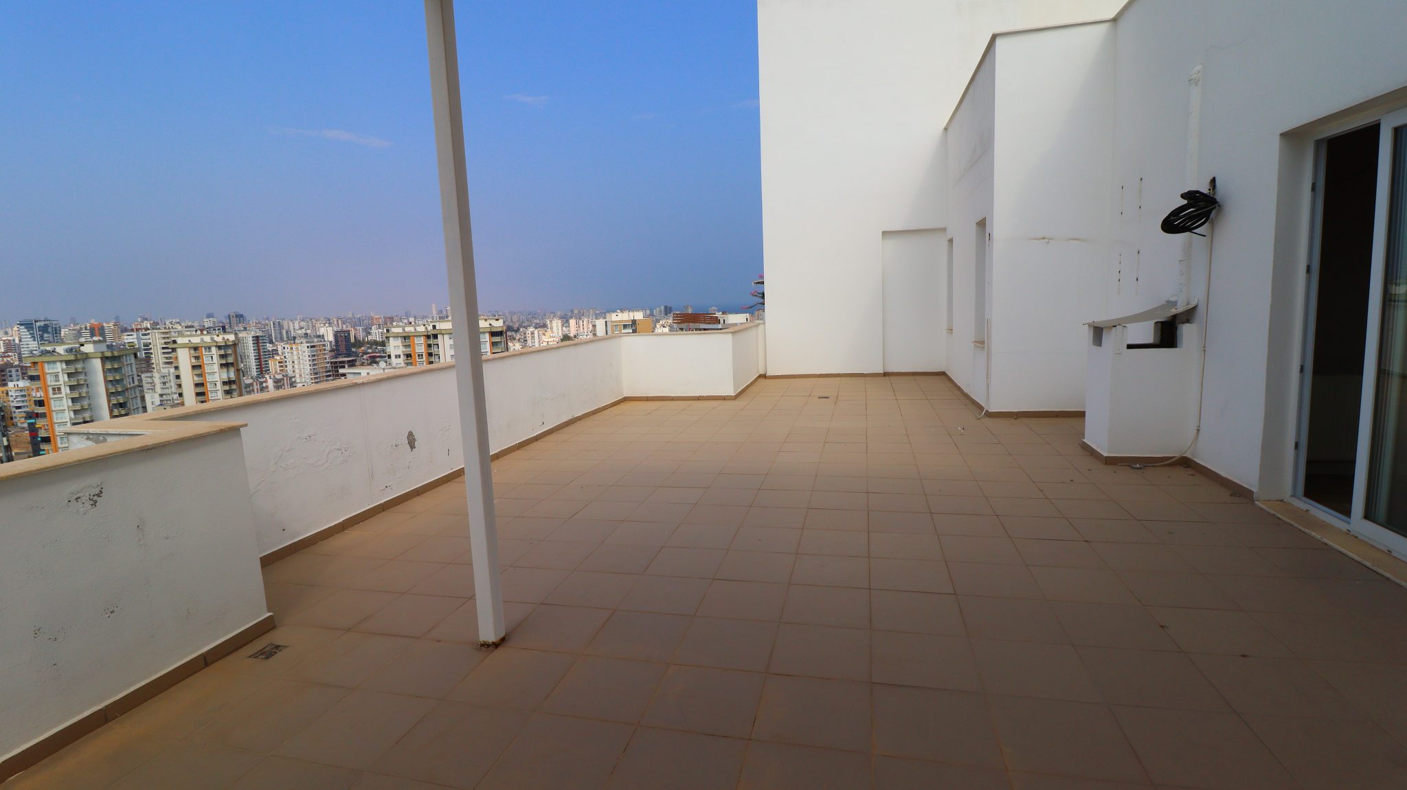Mersin Erdemli Mezitli Dora Life Sitesi Satılık 2+1 Teras Katı Daire
